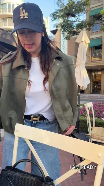 Military suede style jacket is gorgeous for fall! Grab your color! #tiktokshopcreatorpicks#suedestylejackets #militaryjackets #tiktokshopnewarrivals #fashionfalljackets 