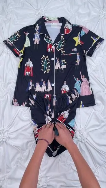 Hamilton vibes at home! Soft, comfy PJ set you’ll love. 🎵✨#Hamilton #PajamaSet #WomenPajamas #SoftFabric #ComfyWear #HomeWear#TikTokShopFallDealsForYou#spotlightfinds#tiktokshopblackfriday #tiktokshopcybermonday 