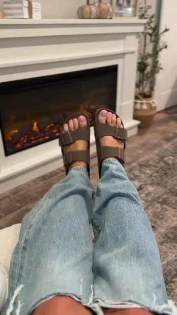 My new favorite Birkenstocks! I LOVE these mocha Arizona Platforms. 😍 @HSN, Inc  #HSN #birkenstocks #sandals #platformsandals #TikTokShopCreatorPicks 