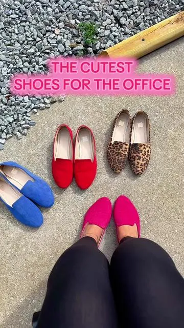 The perfect wide foot friendly flats for the office!!!  #flats #flatshoes #officeshoes #officegirl #officefashion 