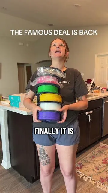 There’s a reason it’s on the top trending! I promise you, don’t get filament from anywhere else! You CAN NOT beat this deal! #sunlufilament #3dprinting #3dprintingtips #3dprinttok #bamboolabsprinter 