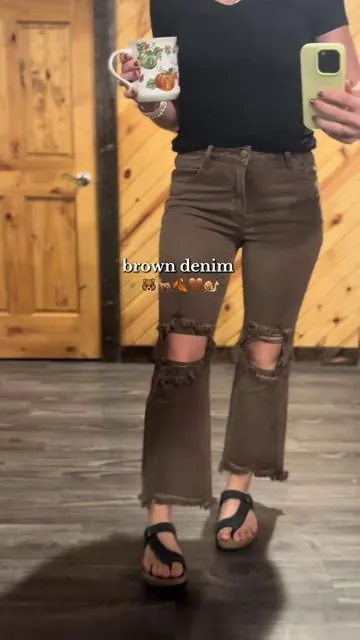 the brown is just 👩🏻‍🍳💋🤌🏼 #viraljeans #risenjeans #fallfashion #fallaesthetic #jeans 