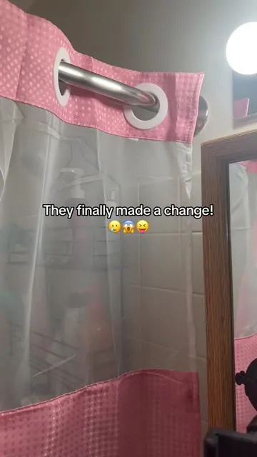 Easy to install shower curtains 💓🤏🏾😶‍🌫️✨ #showercurtains #bathroommakeover #pinkbathroom #tiktokshopcreatorpicks 
