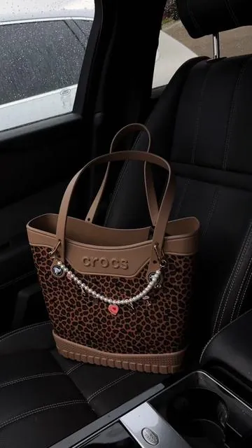 #crocs #crocstote #croctober 