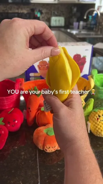 🍎🥦 Baby Fruit & Veggie Sorting Toy 🥕🍇 Make learning fun & adorable with this sensory sorting set! 👶✨ Perfect for babies 6+ months, this Montessori-inspired toy helps with: ✅ Fine motor skills 🖐️ ✅ Cognitive development 🧠 ✅ Sensory exploration 👀👂 Parents are a child’s first teachers, and this cute, colorful set makes playtime educational! 🌈 🎄 Great gift idea for Christmas, baby showers, or everyday playtime. 🎁💝 #babytoys #toysforbaby #educationaltoy #toysfortoddlers #softtoys 