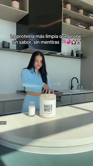 No me canso de recomendarla 😍 una proteína limpia, sin sabor artificial, perfecta para mis batidos y mi rutina del gym. 🫂🙂‍↔️ Si buscas una opción realmente saludable, sin azúcar ni aditivos… esta es la tuya. 🧡 #fitnessroutine #tiktokmademebuyit   ##gymlife#GymLifeedProtein #SaludYBienestar 