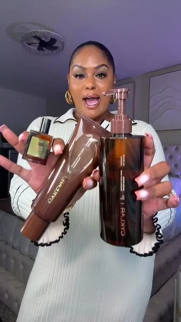✨🤎 Vitamin C Body Oil .. How did we miss this one 😍 @CYKLAR #sacredsantal #cyklar #bodyoil #tiktokshopcreatorpicks #vitaminc 