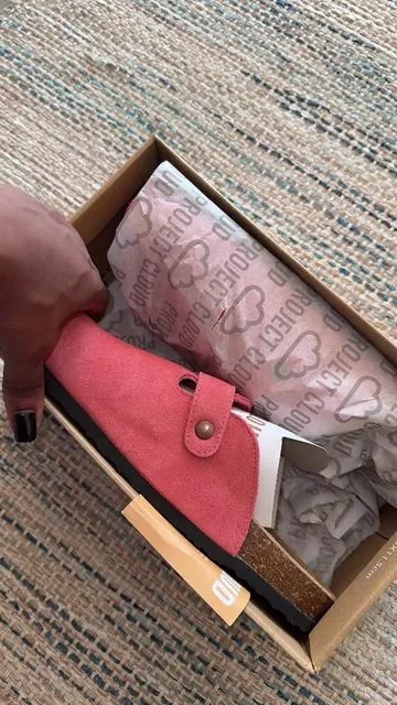 7559622290657316110
