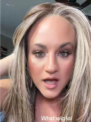 You would never know that this is a wig
