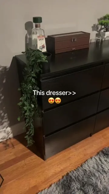 Absolutely love this! #dresser 