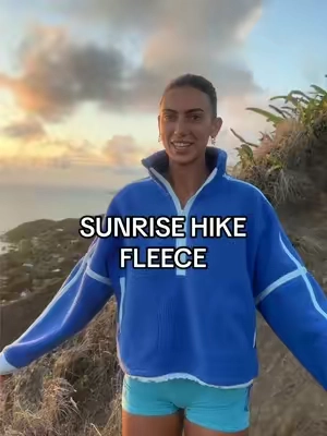 My favorite fleeces #sunrisehike #fallfleece 