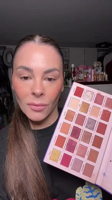 Let’s so the 1 shadow express - no need for giant pallets here - We got this #eyeshadow #makeupover40 #easymakeup #makeuptutorial #tiktokshop I tagged the one shadow and a pair if you want to try a few 