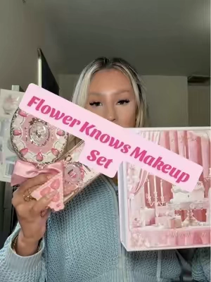 💗🪞✨How stunning is this Flower Knows set🤩🤩🤩#flowerknowsmakeup #flowerknows #flowerknowsgirl #makeupmusthaves #tiktokshopcreatorpicks 