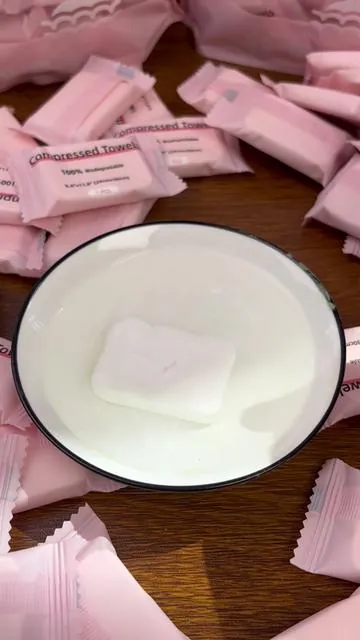 You really trusting hotel towels with your face? These compressed towel tablets are a game changer. Perfect for travel, Airbnb guests, hiking, or just everyday peace of mind. Just add water and you’ve got a clean, skin-friendly towel you can actually trust. Skin-safe. Lint-free. Compact. Durable. No more using what the last guest used. #TravelEssentials #SkincareOnTheGo #CompressedTowels