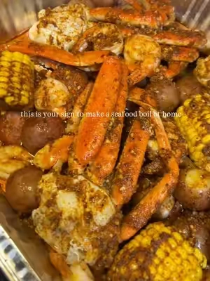Crab it while it’s hot 😍🔥 this was 10/10, we will be ordering more! #seafoodboil #crabitwhileitshot #seafood 