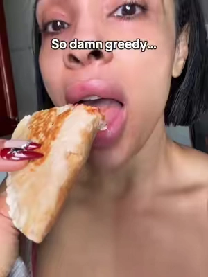 This Crimpit tortilla hack is actually insane. Crispy edges, sealed pockets, no mess — obsessed. #crimpit#crimpitwrap#kitchenhack#foodietok#tortillahack
