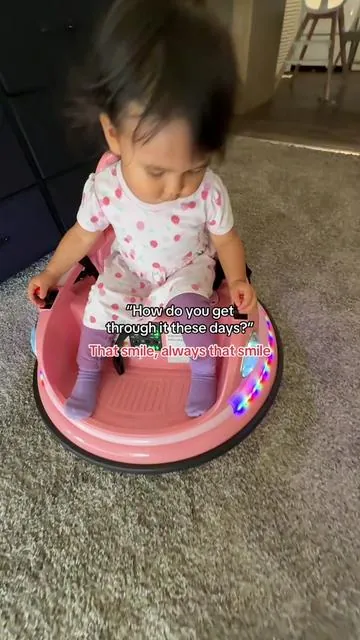 Bumper cars for toddlers  #bumpercars #kidstoys #xmasgiftideas #rideoncar 