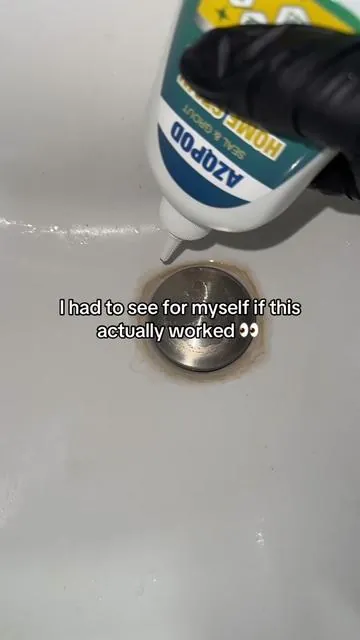 I had to see for myself if this actually worked 😅@AZQPOD SHOP #TikTokMadeMeBuyIt #CleanTok #CleaningHack #BeforeAndAfter #DeepClean #MoldRemover #HomeCleaning #BathroomHack #SinkCleaning #tiktokshopcreatorpicks 