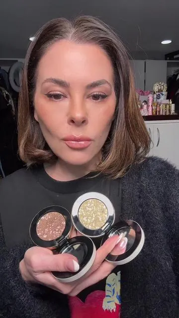 What eyeshadow for your eyes?? I used these as an example but feel free to use what you have #eyecolor #eyeshadow #tiktokshop #makeup #makeuptutorial 