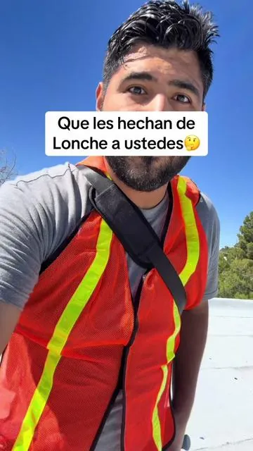 Loncheando en la construcción 🚧  #tecnomarko #lunch #luncheaze #lonchera #lunchbox 