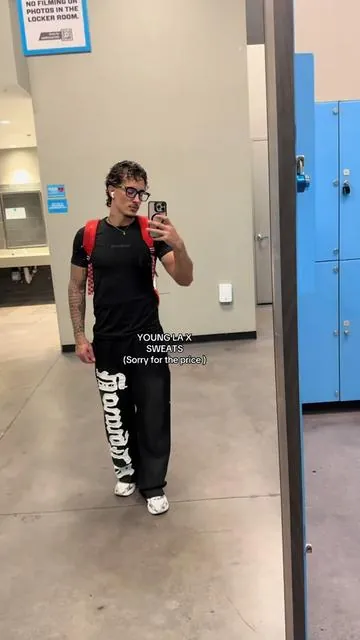 These my favorite sweats atm#sweatpants #youngla #pants #gymfit #fashion 