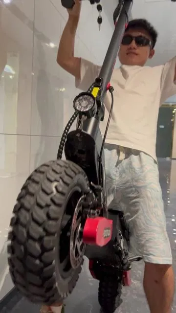 Power Up Your Rides with GT06 Scooter#scooter #escooter #scooters #eoeotwo #tiktokblackfriday 
