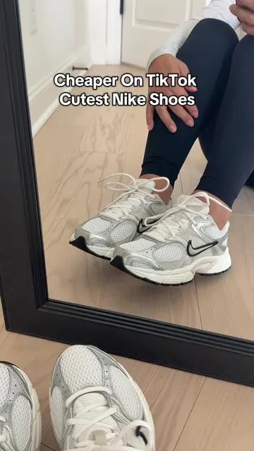 Obsessed!!The Nike V5 RNR  #nikeshoes #womensshoes #runningshoes #tennisshoes #sneakers    