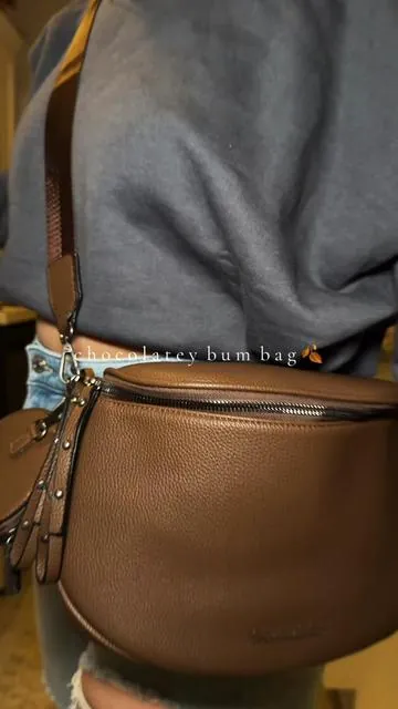 Honestly the perfect mom bag. Holds so much @Rustic Charm Bootic #purse #bumbag #tiktokshopcybermonday #tiktokshopblackfriday #pursetok 