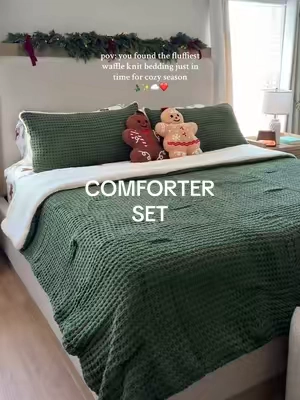 fluffy. warm. & so cozy ☁️🎄💫 #comforter #bedding #beddingset #tiktokshopcreatorpicks #tiktokshopblackfriday 