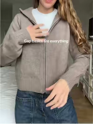 looove this knit zip up sm