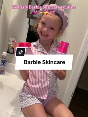 Give your little the gift of safe skincare from @Evereden this Christmas season!🎀💝✨ 🎄 #everedenskincare #barbiexevereden #kidsafeskincare #tiktokshopblackfriday #superbranddaybfcm 