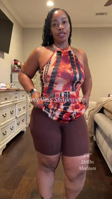 #shapewearshorts #shapewear #seamlessshapewear #highwaistshapewear 