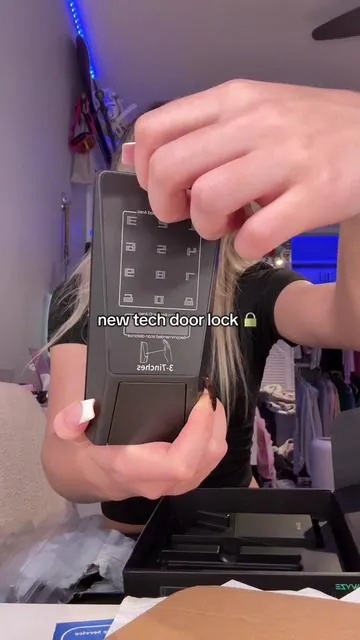 I found this front door lock that opens from just reading your palms , a touchscreen keypad , or your phone 🤯🤯 @Wyze #lock #doorlock #tech #keylessentry #frontdoor 