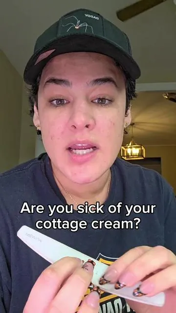 I am shook at thw progress of my cottage cheese, moon crater looking legs. I was super insecure about them since having kids and I honestly belive the stem-cells and collagen in this oil are working for me. I'm obsessive about applying it daily (sometimes twice) and deeply massaging it in. results are going to be different for everyone obviously but I take skincare so seriously and body skin is no different. it still needs all thw love and attention @M3 Naturals 