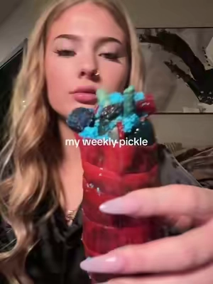 TW sloppy chewing lol #picklekit #mukbang #blueraspberry #asmr #chamoypicklekit 