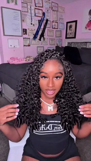 💕🌸the fullness & juicy curls do it for me everytime 💕🌸@oqhairshop @oqhairofficial #tiktoktopwigs #oqhair #burmesecurly #naturalhairstyles #hairreview 