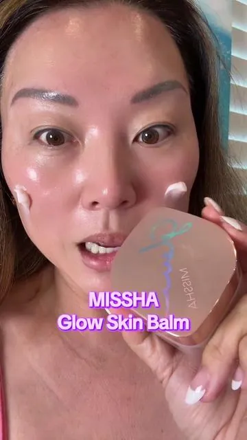 My mom used to buy this at Incheon Airport duty free and bring it once a year from Korea! love this glow balm under the make up! #TikTokShopBlackFriday #TikTokShopCyberMonday #tiktokshopcreatorpicks #missha #glow @missha.official 