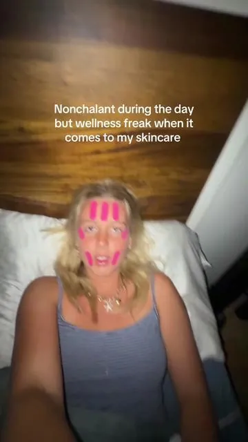 When you tape your face at night to prevent wrinkles >>>> @zzsleeptape #sleeptaping #facetaping #tiktokmademebuyit #wellnesstips #wellnessjourney 