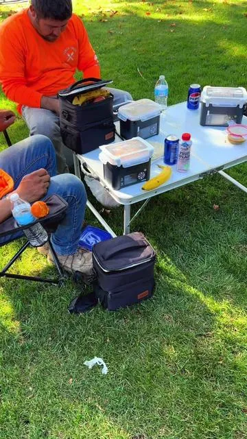 Use discount code: Lunchcheck @LunchEAZE The best lunchbox for blue collar workers or for anyone who doesn’t like eating cold food! #luncheaze #lunchcheck #lunchtime #construction #lunchbox 