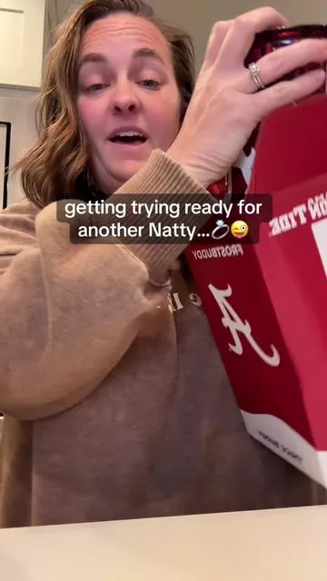 🎁 The cup everyone’s fighting over this Christmas. Leak-proof. Double-wall insulated. Built like a trophy, not a tumbler. The new Collegiate Edition Thicc Buddy keeps your drink cold for 24+ hours — and yes, the handle actually fits your lip balm, keys, and sanity. 🔥 Limited-edition drop = once it’s gone, it’s gone. Perfect for stocking stuffers, gym bags, or your caffeine-obsessed bestie. ✨ Available now on TikTok Shop — grab yours before Santa does. Today is 10/27 idk how long the deal will be lasting. #ThiccBuddy #CollegiateEdition #tiktokshopcybermonday #ChristmasGiftsforhim #tiktokshopblackfriday 