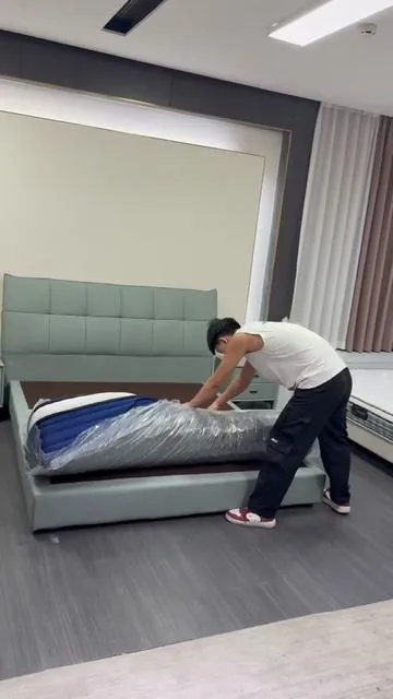 The mattress is very springy #tiktok #sofabed #mattress #memoryfoam #TikTokShopBacktoSchool 
