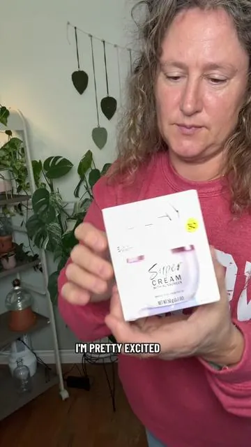 Loving this creamy cream!!! #oilofolay #olaygifted #skincare #antiaging #tiktokshopblackfriday 