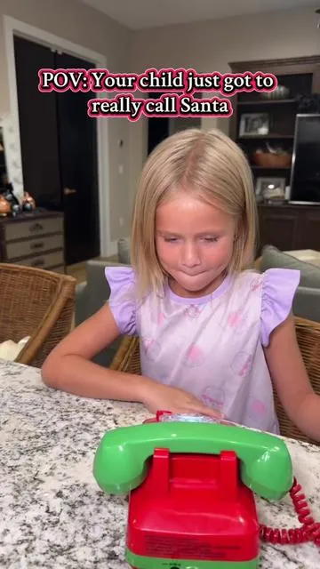 PRICELESS. Wait until you hear her question at the end! @Mr. Christmas Magical Santa Phone is worth any money! #christmasmagic #magicalsantaphone #callsanta #santaphonecall #tiktokshopcreatorpicks 