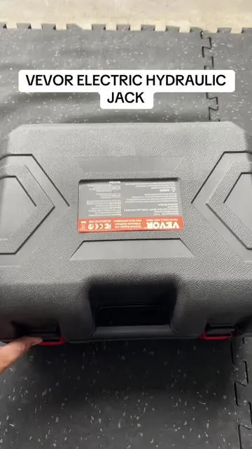 This new electric jack from Vevor is awesome! #vevor #vevortools #hydraulicjack 