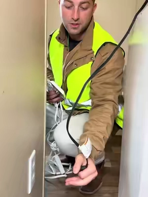 She was lucky we didn’t charge her and arm and a leg #electrician #sleeksocket #outletextender #tiktokshopblackfriday #tiktokshopcybermonday 