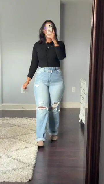 The iconic crossover jeans @Fashion Nova #jeansforwomen  #jeans #stretchyjeans #tiktokshopblackfriday #tiktokshopcybermonday 