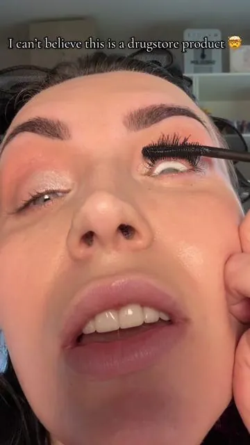@Maybelline NY lash sensational body mascara is giving the lashes full body and volume #maybelline #tiktokshopcybermonday #tiktokshopblackfriday #tiktokshopcreatorpicks #mascarareview 
