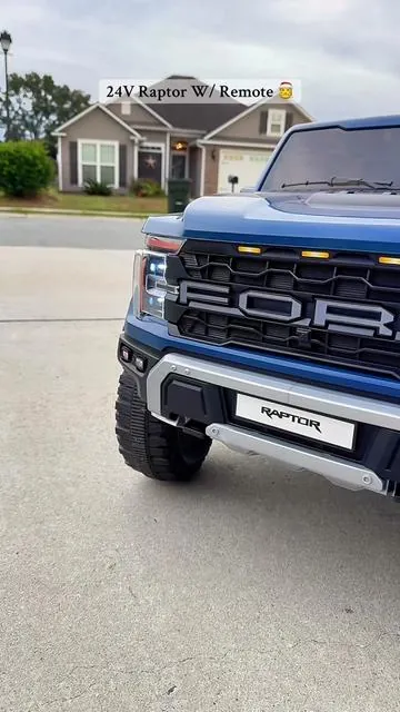 This 24V licensed Raptor ride-on truck is powerful and built for fun! With a remote control, working lights, and double seats, it’s perfect for siblings or friends to ride together. The ultimate Christmas gift for kids who love adventure! 🎄 #GiftForKids #RideOnTruck #KidsChristmasGift #tiktokshopblackfriday #TikTokShopCyberMonday