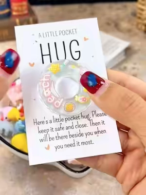 I think everybody needs a little pocket hug!
#PocketHug #makesomeonesday #TikTokShopBlackFriday
#TikTokShopCyberMonday
#spotlightfinds 