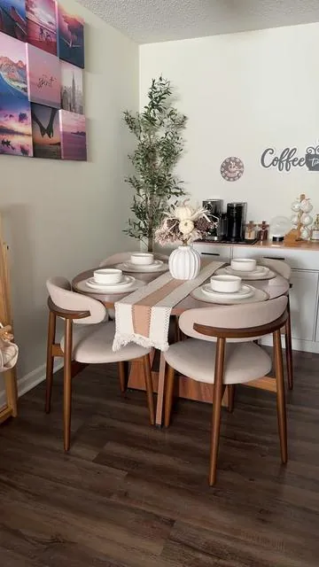 Mesa redonda de comedor 🤎✨#roundtable #diningroom #diningtable #homedecor #table 